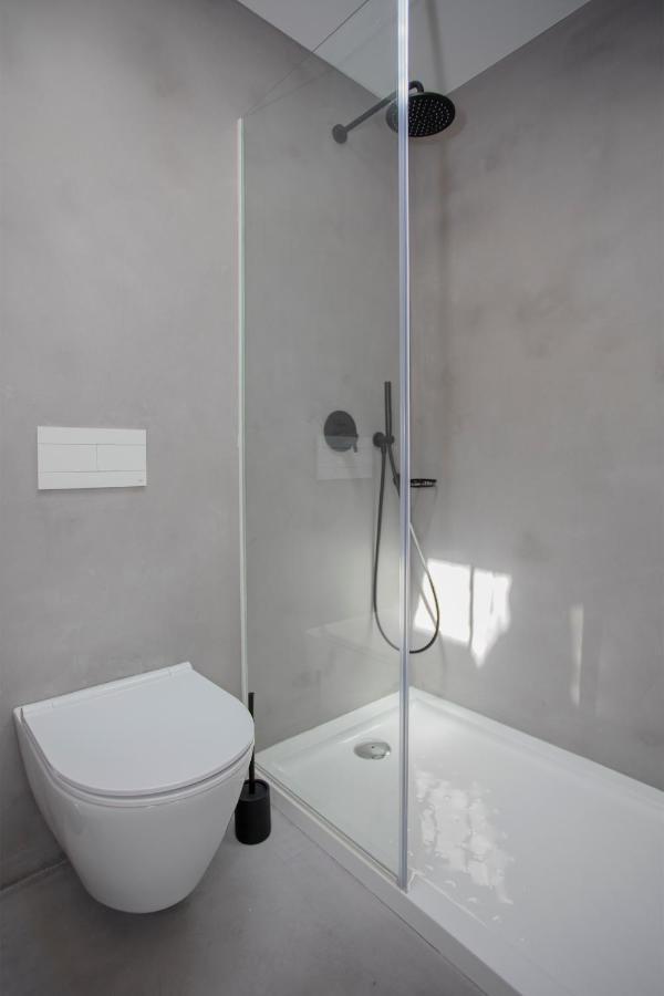 Liiiving In - Luxury Beachfront Appartement *