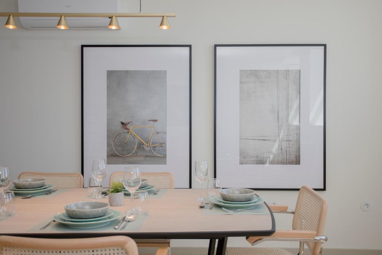 Liiiving In - Luxury Beachfront Appartement Porto