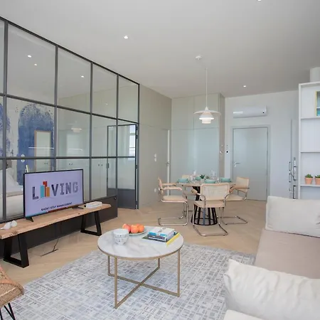 Liiiving In Porto - Luxury Beachfront Apartments Exterior photo