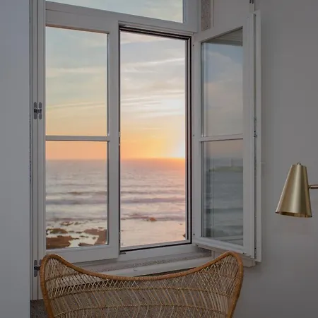 Liiiving In Porto - Luxury Beachfront Apartments Exterior photo