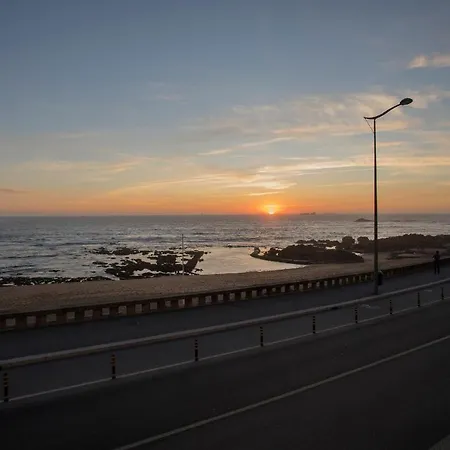 Liiiving In Porto - Luxury Beachfront Apartments Exterior photo