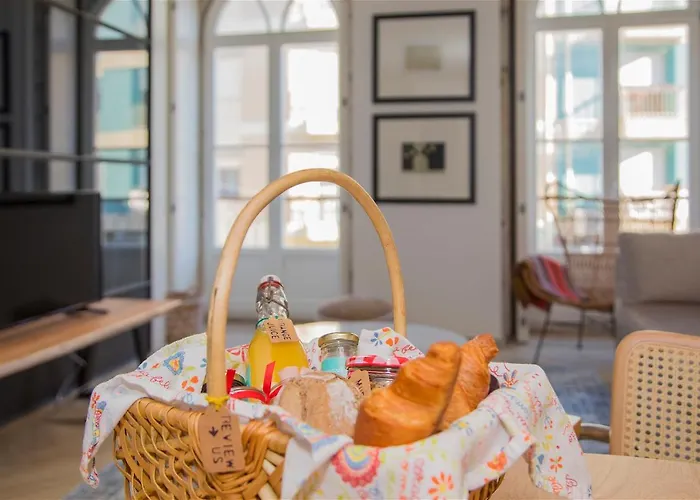 Liiiving In Porto - Luxury Beachfront Apartments